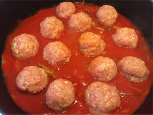 ミートボールのトマトソース煮込みの作り方④
