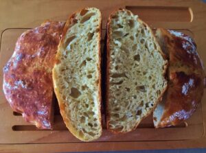 ストウブで焼いたパンは美味しい？こねないパンの焼き比べ　検証