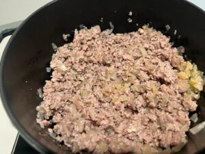 ストウブで作る!牛肉のラグー(ミートソース)②