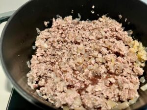 ストウブで作る!牛肉のラグー(ミートソース)③