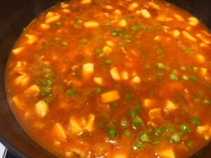 ストウブで作る！イカとグリーンピースのパエリア⑥